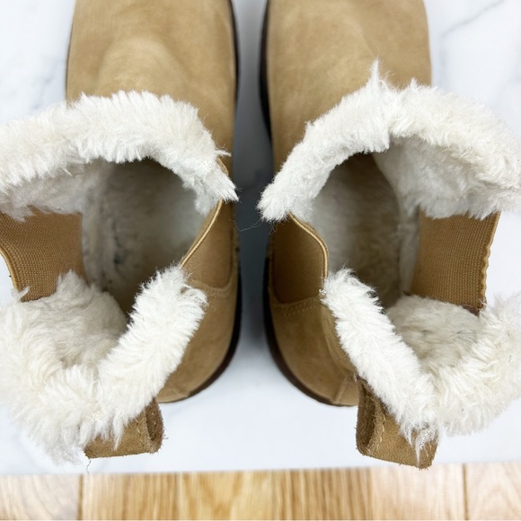 Madewell The Toasty Chelsea Boot in Dried Barley - Picture 10 of 11